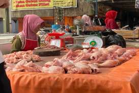 Harga Daging Ayam dan Beras di Palembang Kompak Naik
