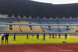 Matangkan Taktik dan Strategi, Persib Gelar Latihan Tertutup