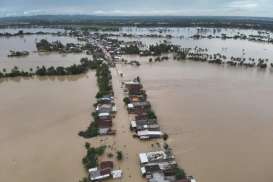 Sulsel Salurkan Bantuan Senilai Rp1 Miliar untuk Korban Banjir dan Tanah Longsor