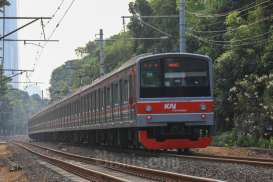 KRL Commuter Layani 2,5 Juta Penumpang saat Long Weekend