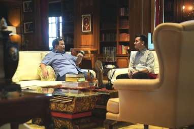 Prabowo Ngobrol Bareng Gibran di Padepokan Garudayaksa