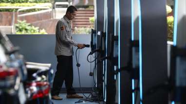 Ramalan Teranyar Penjualan Mobil Listrik (EV) Dunia