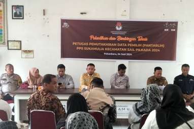 Puluhan Ribu Pantarlih Pilkada Serentak di Riau Resmi Dilantik