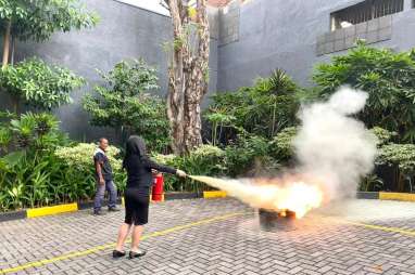 Gets Hotel Semarang Gelar Pelatihan Pemadaman Api