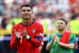 Pesan Emosional Ronaldo yang Membuatnya Menangis saat Adu Penalti, Malu?