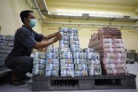 Rupiah Ditutup Naik ke Rp16.330 per Dolar AS Bareng Mata Uang Lain