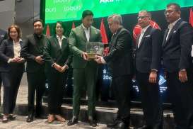 Listing IPO, Saham GOLF Anak Tommy Soeharto Auto Reject Atas