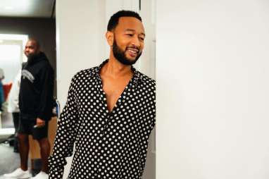 Harga dan Jadwal Penjualan Tiket Konser John Legend di Indonesia