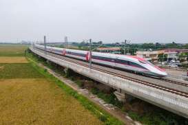 BUMN Catat Tren Penumpang LRT dan Whoosh Awal 2024 Sempat Drop