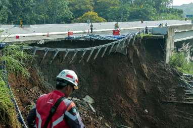 Perbaikan Longsor Jalan Riau-Sumbar Dipercepat, Pulih Permanen dalam 2 Bulan