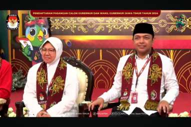 Diusung PDIP, Risma-Gus Hans Resmi Daftar Pilkada Jatim ke KPU