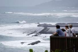 Topan Super Yagi Terjang China, Dua Orang Tewas