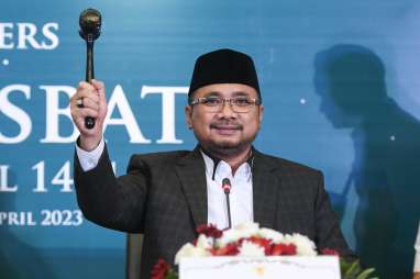 Menag Absen Dalam Raker, DPR Sebut Hambat Persiapan Haji 2025