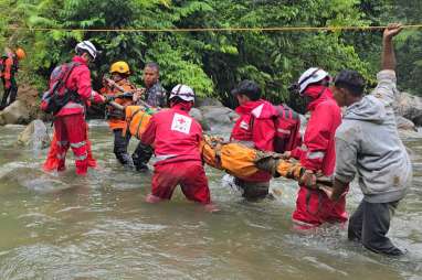 Longsor di Kawasan Tambang Emas Solok, 25 Orang Tertimbun Tanah