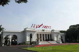 Pegawai Istana Negara Menangisi Jokowi dan Iriana yang Pulang ke Solo