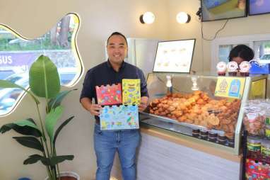 Berawal dari Gerobakan, Rio Saputra Sukses Kembangkan Pisang Madu Hingga Puluhan Outlet