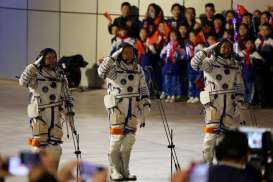 China Kirim 3 Astronot ke Stasiun Luar Angkasa Tiangong