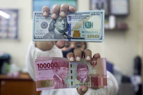 Rupiah Dibuka Menguat Tipis