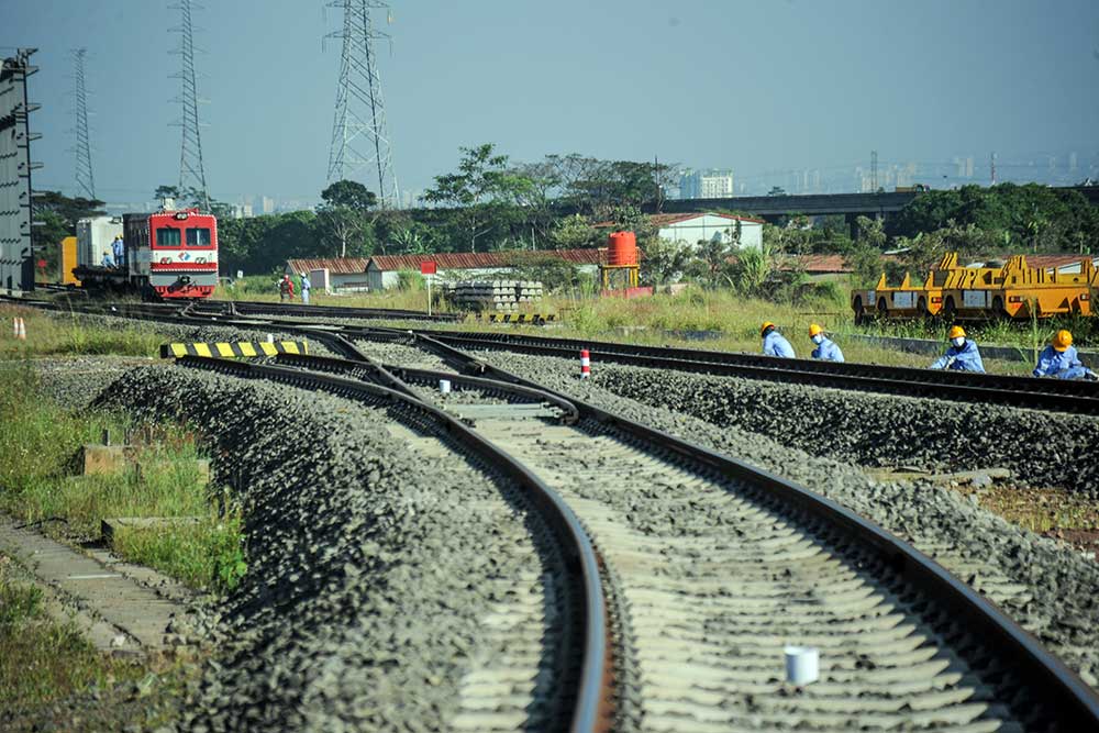 Proyek Pembangunan Kereta Cepat Jakarta Bandung Telah Mencapai 76 Persen