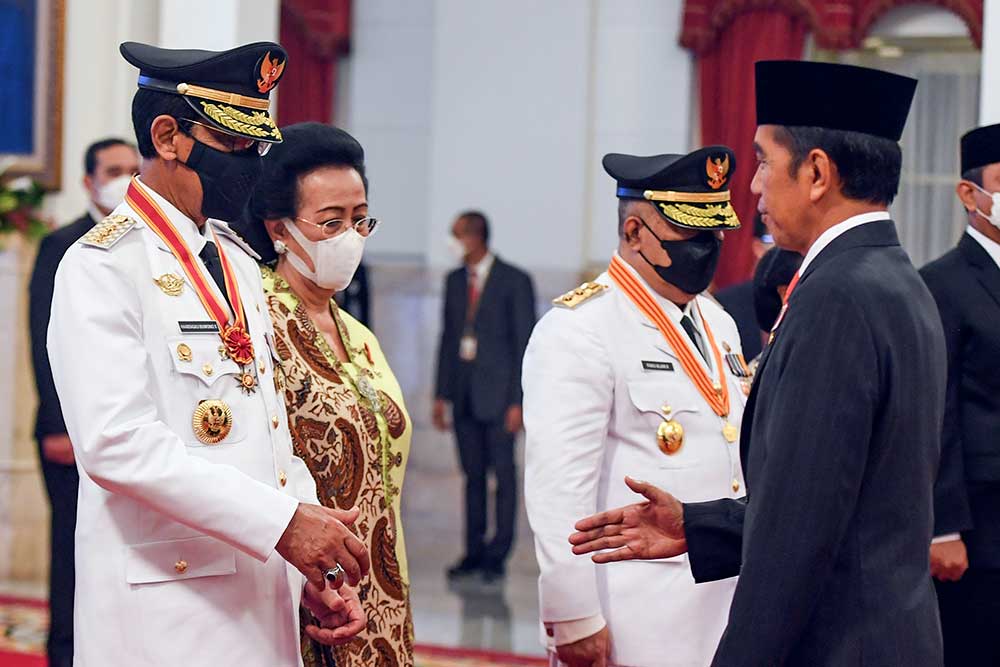 Presiden Jokowi Lantik Sri Sultan Hamengku Buwono X Sebagai Gubernur Diy
