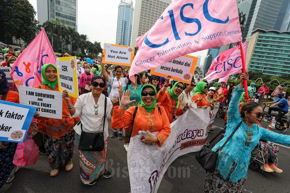 Aksi Perempuan Dukung Kebaya Goes To Unesco 