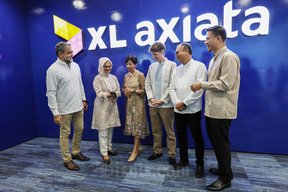 PT XL Axiata Tbk