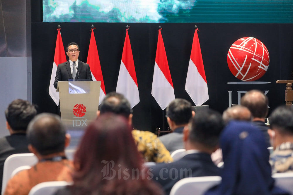 Direktur Pengembangan Bursa Efek Indonesia Jeffrey Hendrik  memberikan paparan saat pembukaan BIONS Cuanpionship 2 di Jakarta, Rabu (31/5/2023). Bisnis/Abdurachman