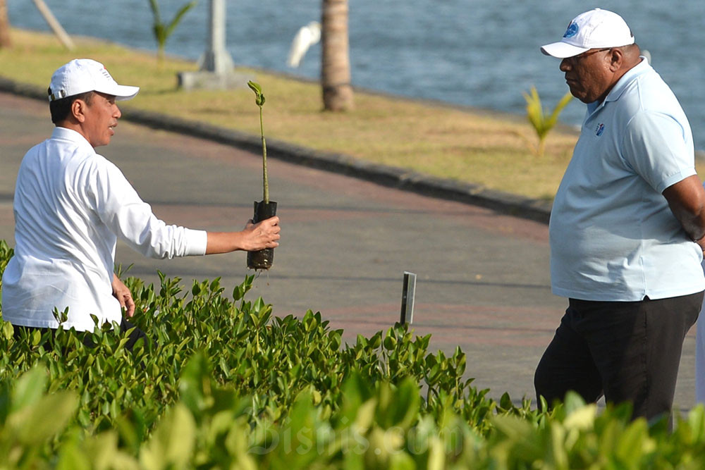 Moment Unik RI 1 jadi Fotografer Dadakan di World Water Forum Bali