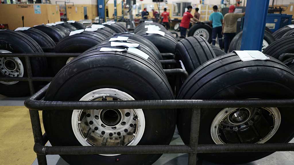 Pil Pahit Pabrikan Otomotif