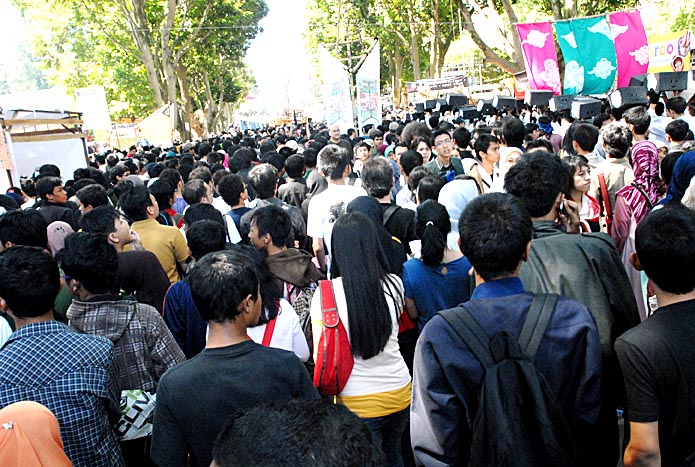  FOTO: Pasar Seni ITB