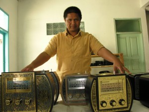  Radio antik dan kuno buatan Abdul