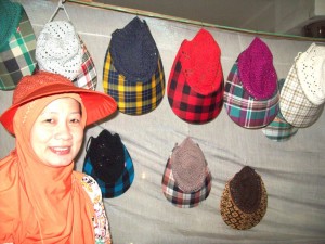  Topi rajut cantik dari Rancaekek