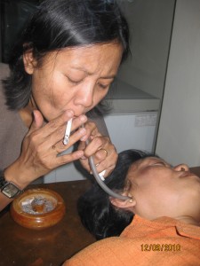 Rokok sembuhkan penderita kanker akut?