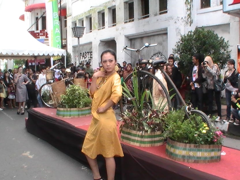  FOTO: Peragaan busana di Braga Festival