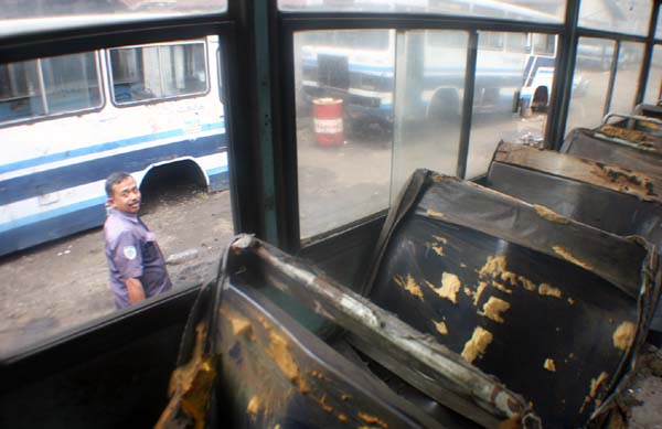  FOTO: Bus Damri Tak Layak Operasi