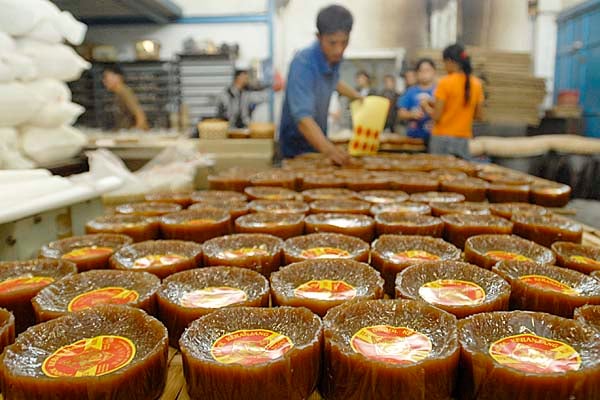  FOTO: Dodol keranjang makanan khas imlek 