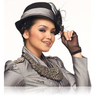 Siti Nurhaliza vakum nyanyi, asyik berbisnis kosmetik 