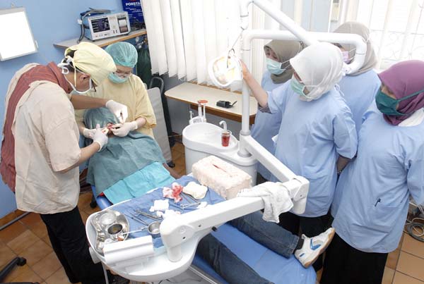  FOTO: Pelatihan dokter bedah mulut RSHS