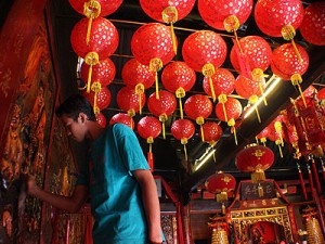  Kirab Cap Go Meh di Bandung berlangsung siang ini