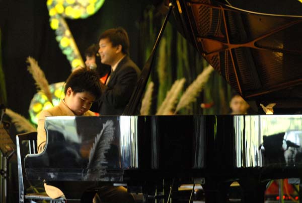  FOTO:Grand opening pusat pendidikan piano