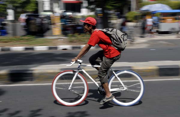  FOTO: Penjualan sepeda fixie naik 300%