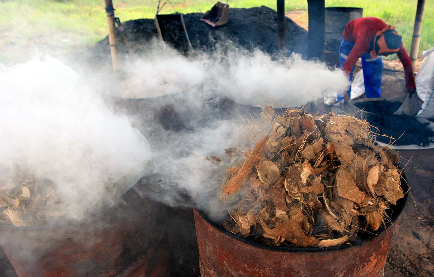  FOTO: Pemanfaatan limbah batok kelapa