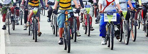  'Sepeda gunakan jalur khusus saat car free day'