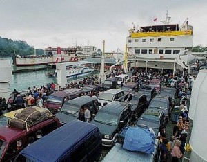  Arus kendaraan di Pelabuhan Merak mulai normal kembali