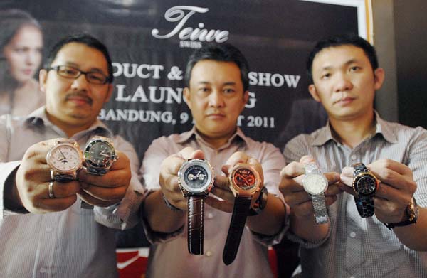  FOTO: Pangsa pasar jam tangan Teiwe Swiss 