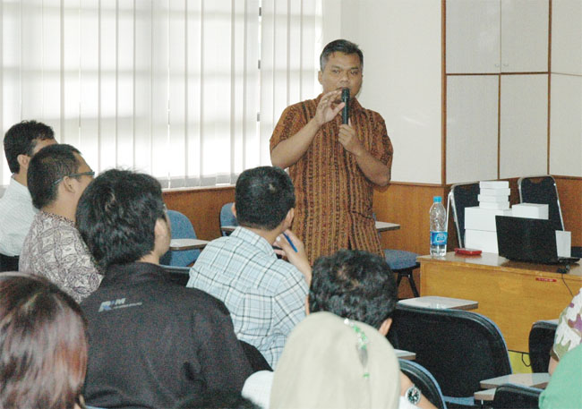  FOTO: Materi kuliah uji coba LTE