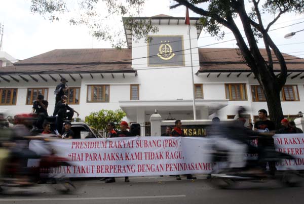  FOTO: Demo di Kejati Bandung