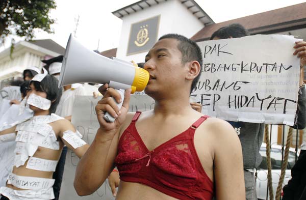  FOTO: Demo tangkap Bupati Subang