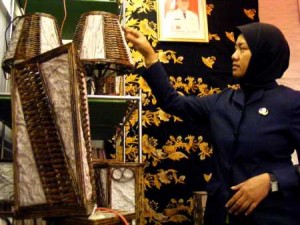  Kerajinan Jabar harus bisa saingi produk China