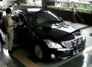  Ketua DPRD Jabar tolak mobil dinas dalam kabar umum (8/4)